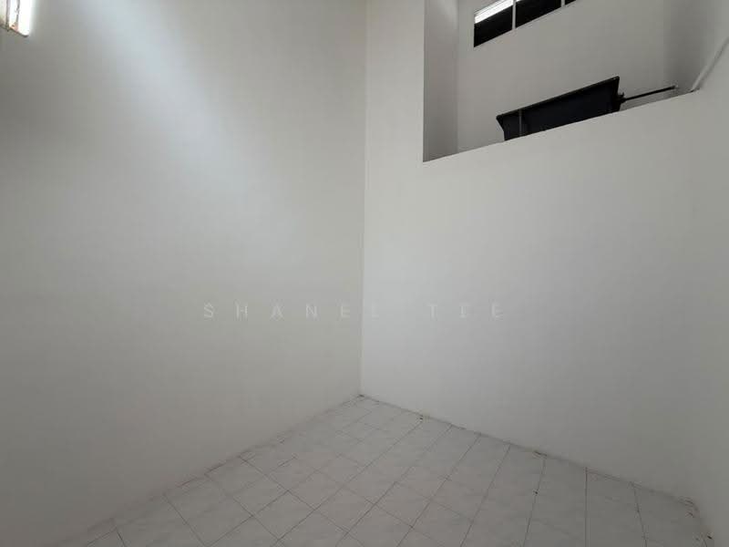 1-storey Terraced House for Sale in Kluang (Johor) - Shanel Tee - Interior - PropertyGuru.com.my