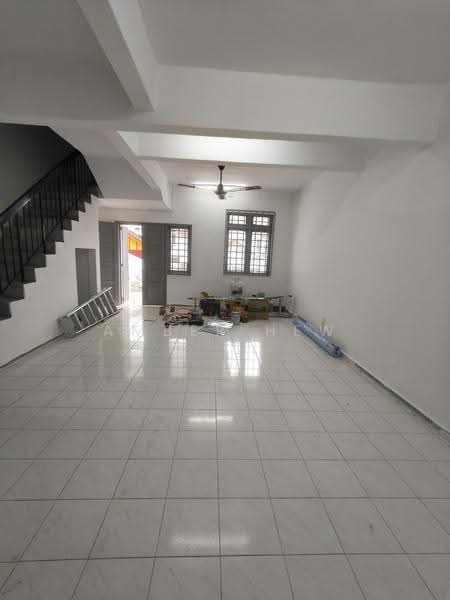 2-storey Terraced House for Sale in Taman Bukit Tiram (Ulu Tiram) - Amber Hew - Interior - PropertyGuru.com.my