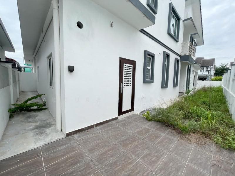 Rumah Berkembar untuk Dijual di Bandar Teknologi Kajang (Kajang) - Adzura Zamedin - Exterior - PropertyGuru.com.my