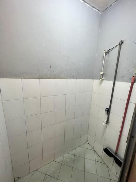 Flat for Sale at Desa Satu - Eliz Chan - Bathroom - PropertyGuru.com.my
