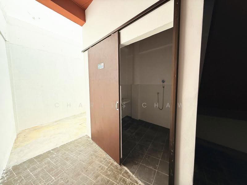Shop for Rent in George Town (Penang) - Charles Chaw - Bathroom - PropertyGuru.com.my
