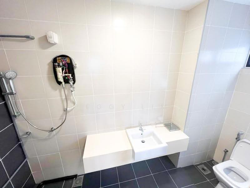 Kondominium untuk Dijual di Meridin Suites Residences @ The Meridin - Peggy Lim - Bathroom - PropertyGuru.com.my