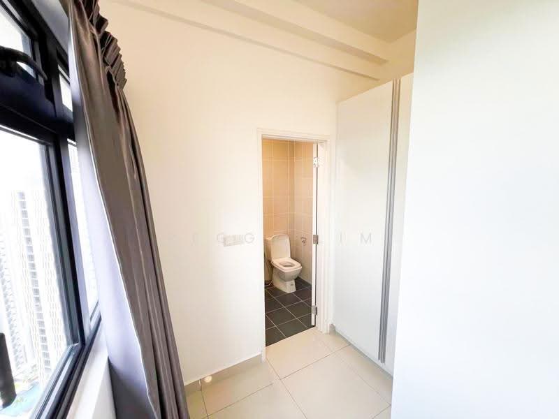 Kondominium untuk Dijual di Meridin Suites Residences @ The Meridin - Peggy Lim - Bathroom - PropertyGuru.com.my