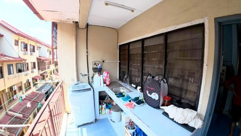 Rumah Bandar untuk Dijual di Bandar Sri Permaisuri (Cheras) - Ashiken Mudzrin - Balcony - PropertyGuru.com.my