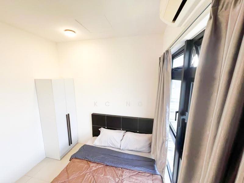 Kondominium untuk Dijual di Meridin Suites Residences @ The Meridin - KC Ng - Bedroom - PropertyGuru.com.my
