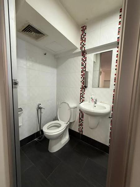 Kediaman Servis untuk Disewa di Empire Subang - Rachel Sie - Bathroom - PropertyGuru.com.my