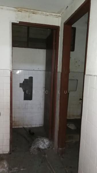 Detached Factory for Rent in Bandar Kulai (Kulai) - Eric Lu - Bathroom - PropertyGuru.com.my