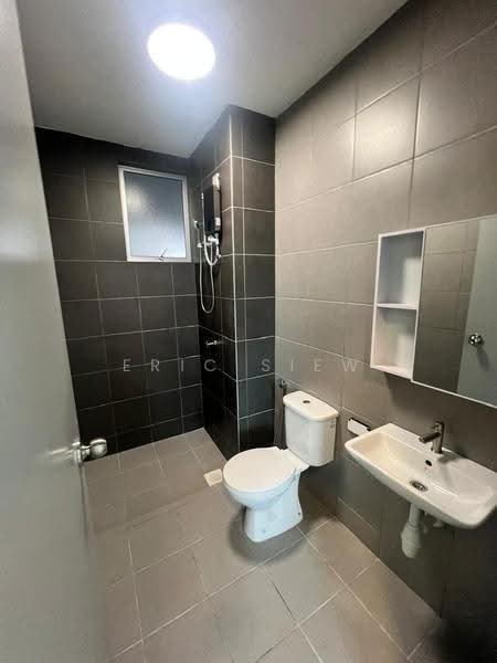 Kondominium untuk Disewa di Nikka Residence - Eric Siew - Bathroom - PropertyGuru.com.my