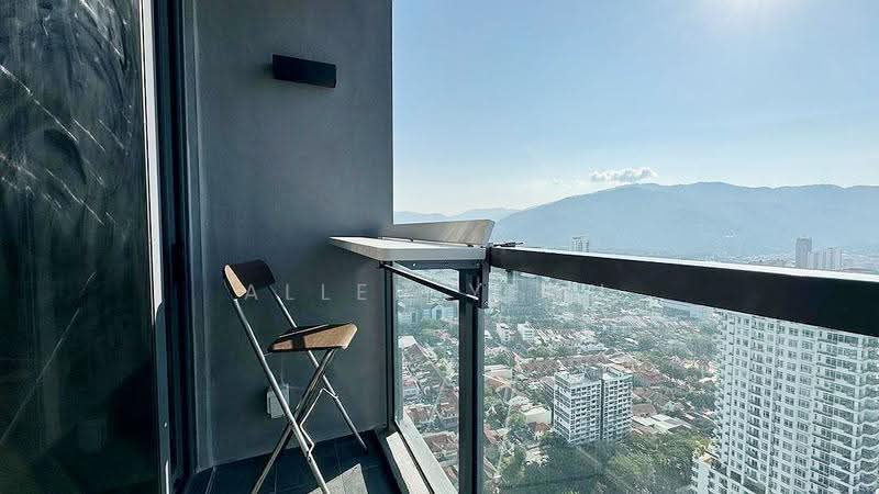 Kediaman Servis untuk Dijual di Marriott Residence @ Gurney - Allen Yeoh - Balcony - PropertyGuru.com.my