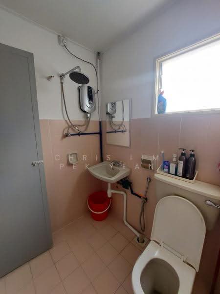 2-storey Terraced House for Sale in Bandar Sungai Long (Selangor) - Chris Lim Pek Yean - Bathroom - PropertyGuru.com.my