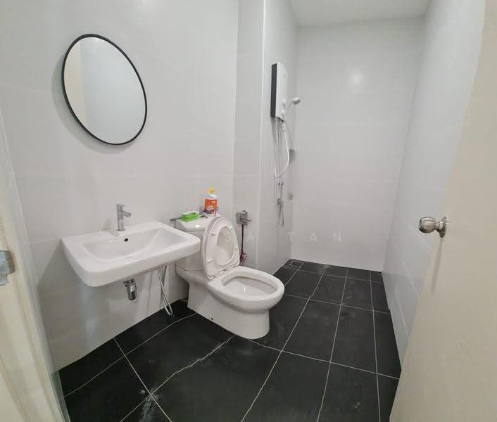 Terraced House for Rent in Bandar Cassia (Batu Kawan) - Allysa Tan - Bathroom - PropertyGuru.com.my