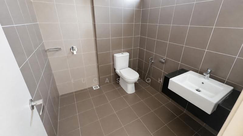 Semi-Detached House for Sale in Rawang (Selangor) - Lucas Loh - Bathroom - PropertyGuru.com.my