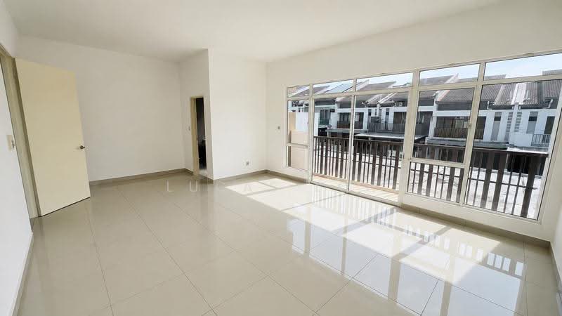 Semi-Detached House for Sale in Rawang (Selangor) - Lucas Loh - Living Room - PropertyGuru.com.my