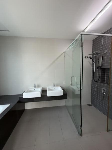 Semi-Detached House for Rent in Bukit Raja (Selangor) - Kok KH - PropertyGuru.com.my