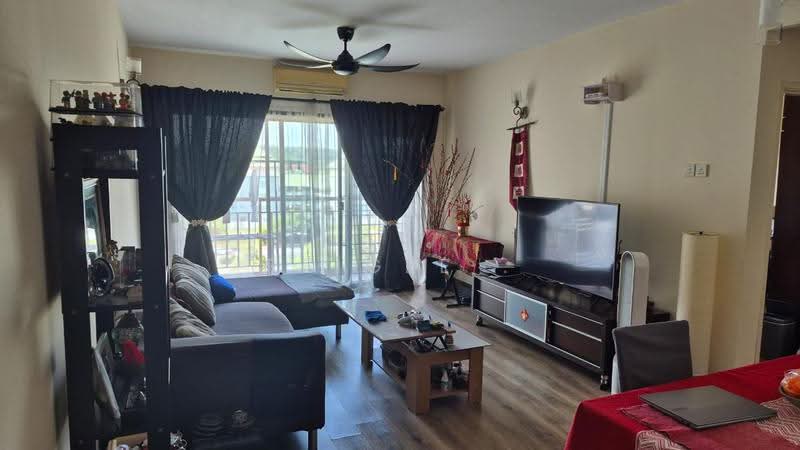 Kondominium untuk Dijual di Puncak Nusa Kelana - PeiGee . - Living Room - PropertyGuru.com.my