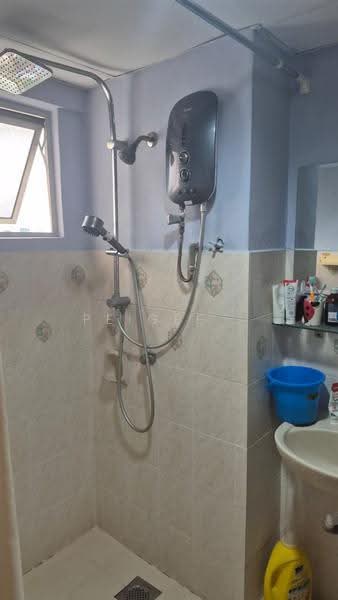Kondominium untuk Dijual di Puncak Nusa Kelana - PeiGee . - Bathroom - PropertyGuru.com.my