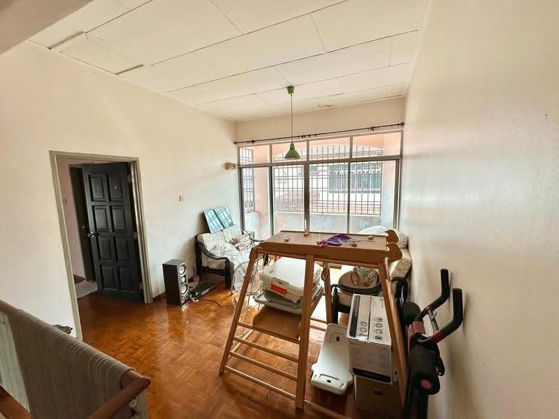 Semi-Detached House for Sale in Taman Bukit Jaya (Ulu Tiram) - Carson . - Living Room - PropertyGuru.com.my