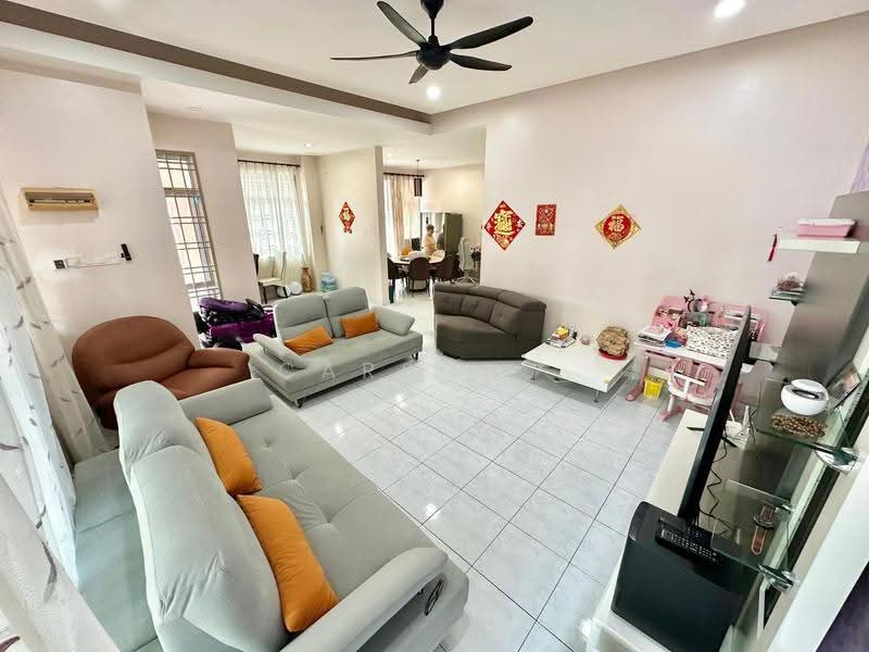 Semi-Detached House for Sale in Taman Bukit Jaya (Ulu Tiram) - Carson . - Living Room - PropertyGuru.com.my