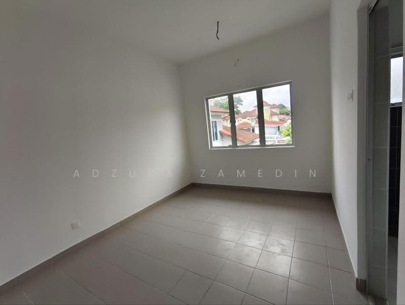 Rumah Berkembar untuk Dijual di Taman Ramal Suria (Bangi) - Adzura Zamedin - Interior - PropertyGuru.com.my