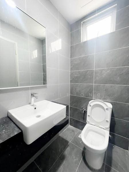 Condominium for Rent at Lucerne Residences - Jinelle Ong - Bathroom - PropertyGuru.com.my