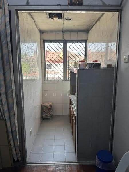 Rumah Teres 2-Tingkat untuk Dijual di Bandar Utama 1 (Bandar Utama) - DANIEL . - Kitchen - PropertyGuru.com.my