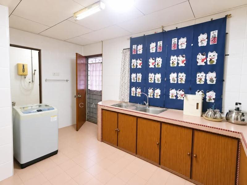 Rumah Teres 2-Tingkat untuk Dijual di Taman Bukit Mewah (Tampoi) - Carson . - Kitchen - PropertyGuru.com.my