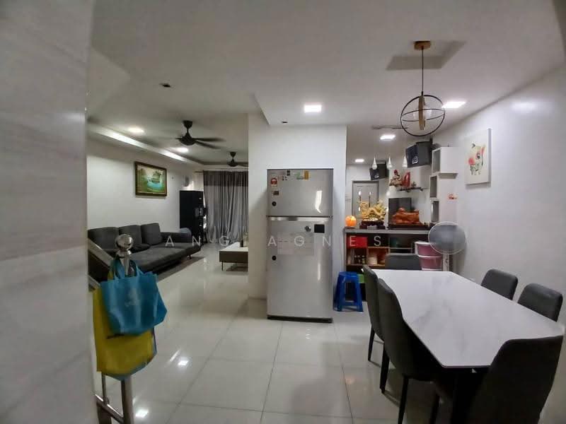 2-storey Terraced House for Sale in Bandar Bukit Tinggi (Klang) - Ang Agnes - PropertyGuru.com.my