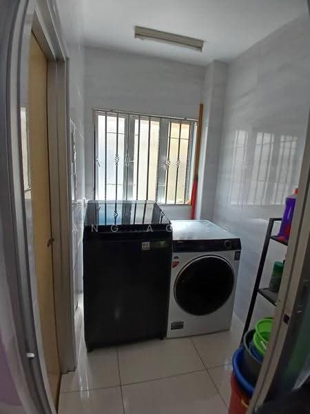2-storey Terraced House for Sale in Bandar Bukit Tinggi (Klang) - Ang Agnes - PropertyGuru.com.my