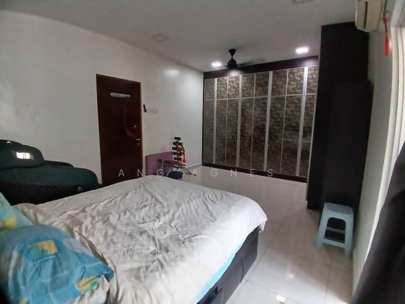 2-storey Terraced House for Sale in Bandar Bukit Tinggi (Klang) - Ang Agnes - PropertyGuru.com.my
