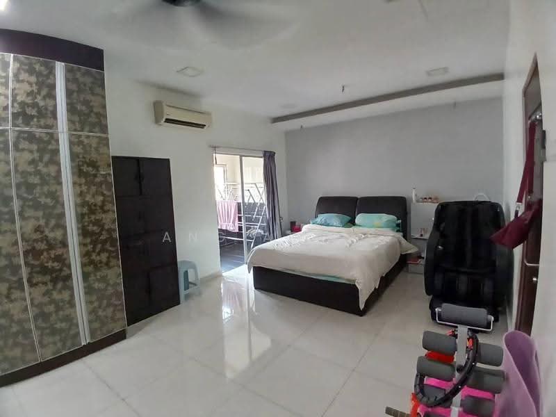 2-storey Terraced House for Sale in Bandar Bukit Tinggi (Klang) - Ang Agnes - PropertyGuru.com.my