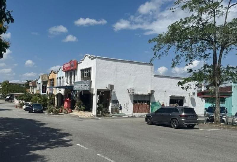 Shop / Office for Sale in Taman Desa Tebrau (Tebrau) - Alice Goh - Exterior - PropertyGuru.com.my