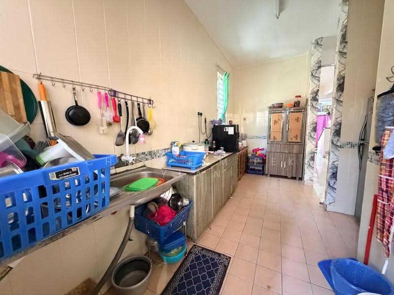 Rumah Teres 2-Tingkat untuk Dijual di Sungai Long (Bandar Sungai Long) - Chris Lim Pek Yean - Kitchen - PropertyGuru.com.my
