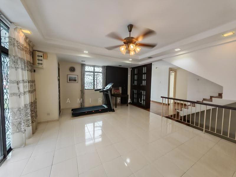 2.5-storey Terraced House for Sale in Ampang Saujana (Ampang) - Amir Fauzi - Living Room - PropertyGuru.com.my