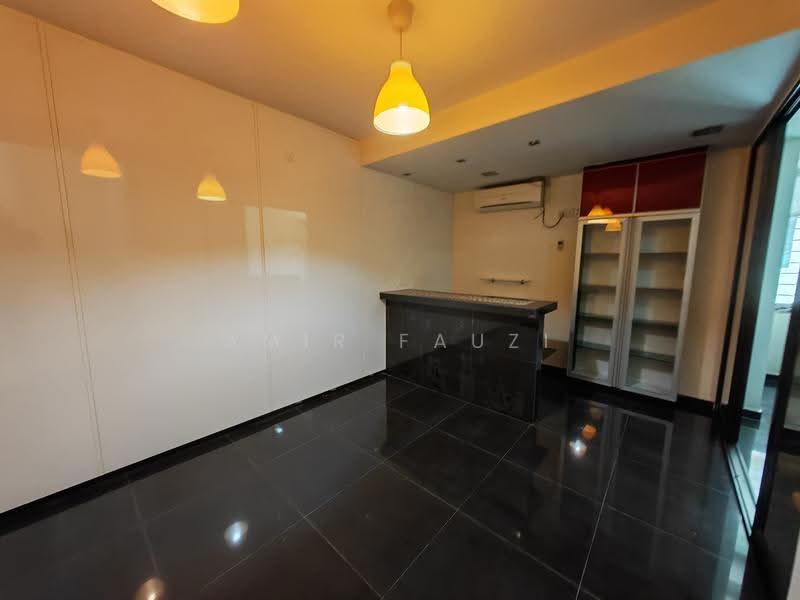 2.5-storey Terraced House for Sale in Ampang Saujana (Ampang) - Amir Fauzi - Dining Room - PropertyGuru.com.my