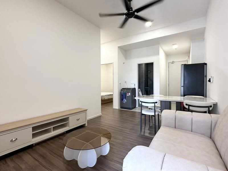 Kediaman Servis untuk Disewa di The Mate @ Damansara Jaya - Jyne Lim - Living Room - PropertyGuru.com.my