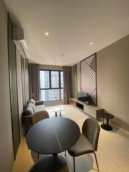 Service Residence for Rent at Millerz Square Serviced Residence - Bryan Yik - Living Room - PropertyGuru.com.my