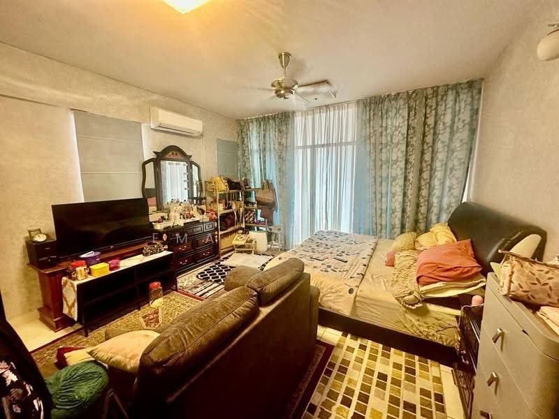 3-storey Terraced House for Sale in Taman Bangi Avenue (Bangi) - EMA ALLANG - Bedroom - PropertyGuru.com.my