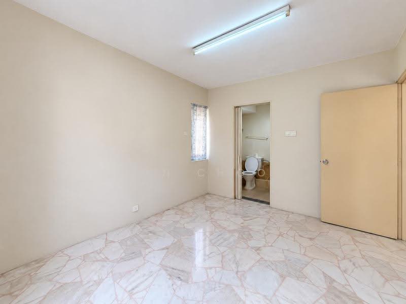 Apartment for Sale at Taman Kampar - Jen Choo - Bathroom - PropertyGuru.com.my