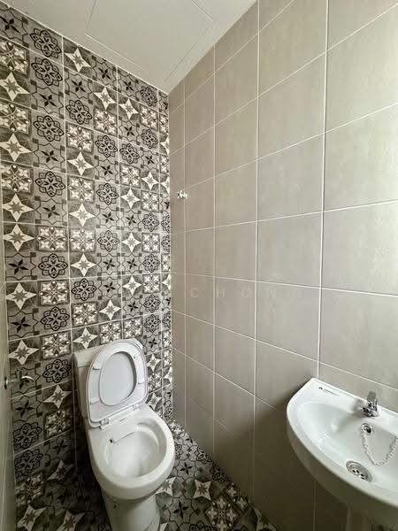 Kedai untuk Dijual di Panorama Lapangan Perdana (Ipoh) - Levi Chong - Bathroom - PropertyGuru.com.my