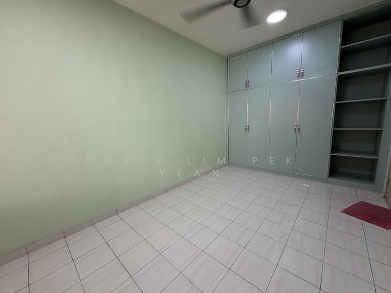 Rumah Teres untuk Dijual di Sungai Long (Bandar Sungai Long) - Chris Lim Pek Yean - Bedroom - PropertyGuru.com.my