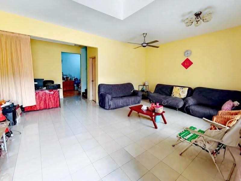 2-storey Terraced House for Sale in Bandar Putra Permai (Seri Kembangan) - EMA ALLANG - Living Room - PropertyGuru.com.my