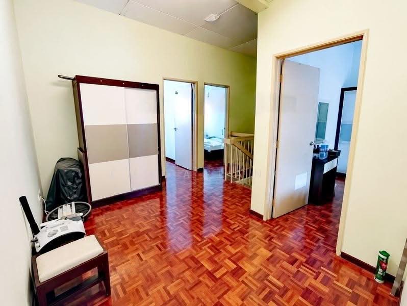2-storey Terraced House for Sale in Bandar Putra Permai (Seri Kembangan) - EMA ALLANG - Interior - PropertyGuru.com.my