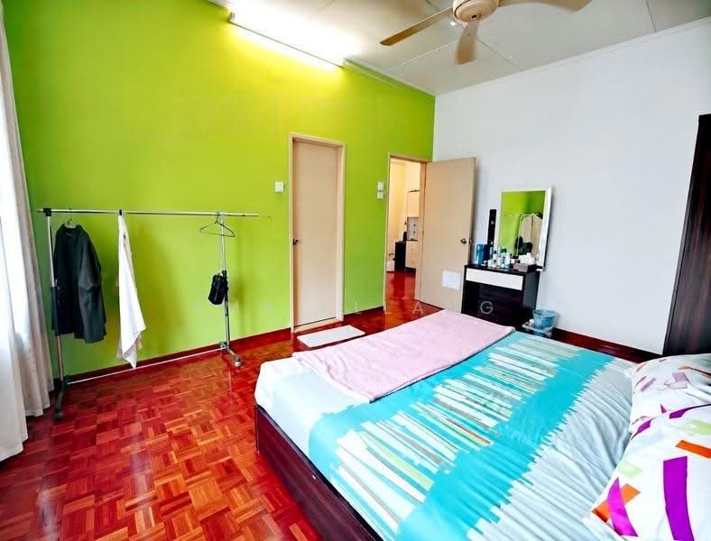 2-storey Terraced House for Sale in Bandar Putra Permai (Seri Kembangan) - EMA ALLANG - Bedroom - PropertyGuru.com.my