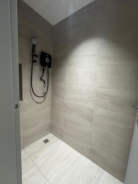 Kondominium untuk Dijual di Skyline KL - Melinda Goh - Bathroom - PropertyGuru.com.my