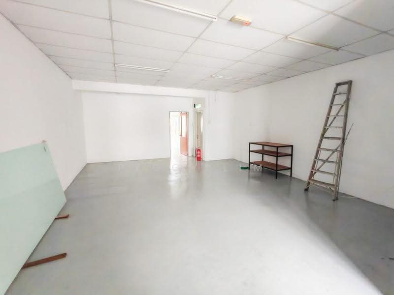Shop for Rent in Bukit Sentosa (Rawang) - Peggy Lim - Interior - PropertyGuru.com.my