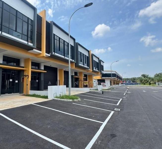 Kilang untuk Dijual di Indahpura Industrial Park (Kulai) - Alice Goh - Exterior - PropertyGuru.com.my