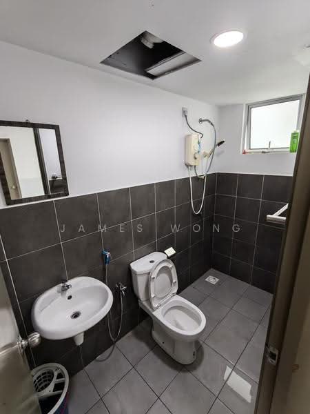 Condominium for Rent at Residensi KepongMas - James Wong - Bathroom - PropertyGuru.com.my