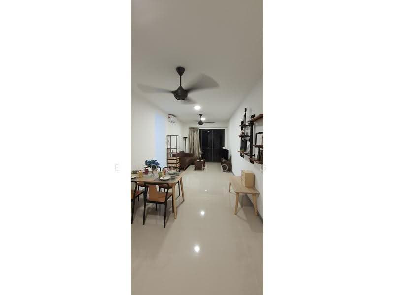 Kediaman Servis untuk Disewa di United Point (Residensi Berpadu) - Eddy Hong - Living Room - PropertyGuru.com.my