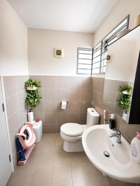 Rumah Teres 2-Tingkat untuk Dijual di The Palm @ Bandar Hillpark (Puncak Alam) - Sa'a Nordin - Bathroom - PropertyGuru.com.my