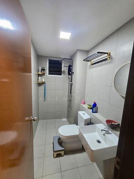 Condominium for Rent at Lakefront Homes - Peter Tan - Bathroom - PropertyGuru.com.my
